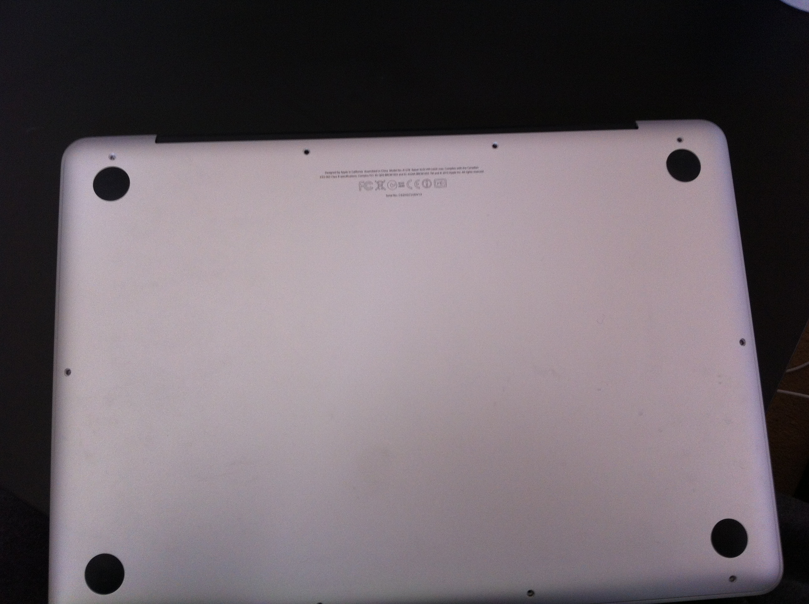 MacBook Rear Pannel Removal